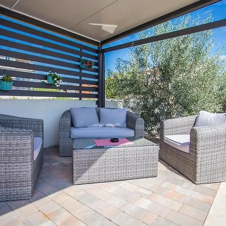 Mihaela Deluxe Holiday home