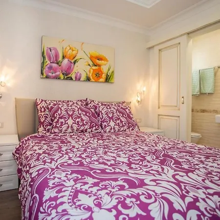 Holiday home Mihaela Deluxe *
