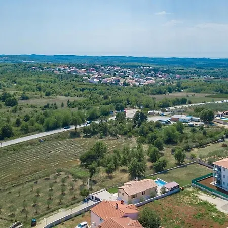 Holiday home Mihaela Deluxe *